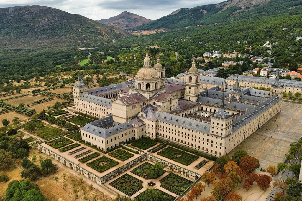 Tours y visitas guiadas en El Escorial para particulares