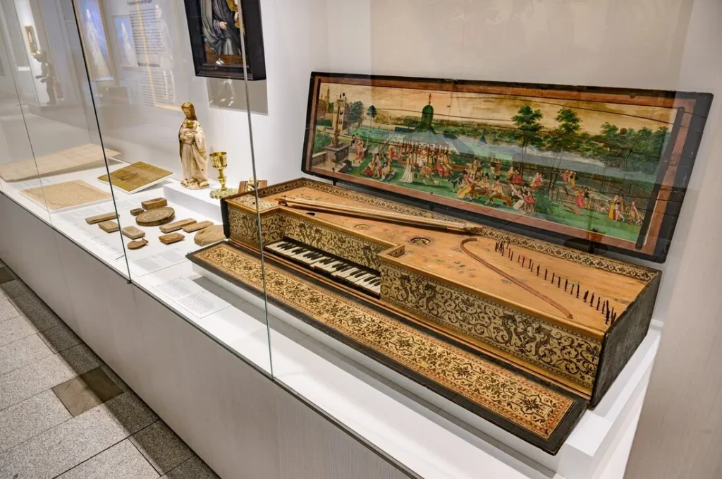 Visitas guiadas a la galería de las colecciones reales para grupos